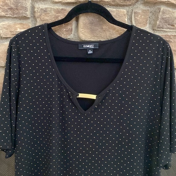 Elements black blouse with gold embellishments. 1X - Picture 4 of 8
